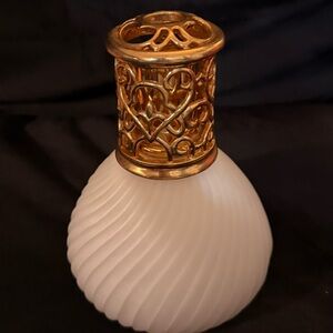 Elegant White Maison Berger Paris Fragrant Lamp